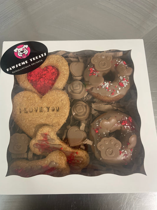 Show your love Treat Box